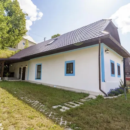 Pod Zvonicou *